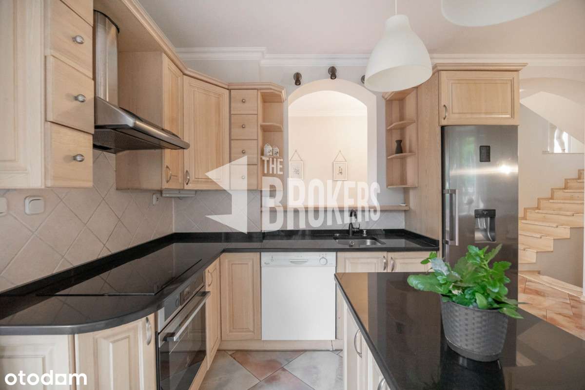 Wyjątkowy Dom w Stylu Angielskim w Kampinosie - Pełny obrazek: 5/18