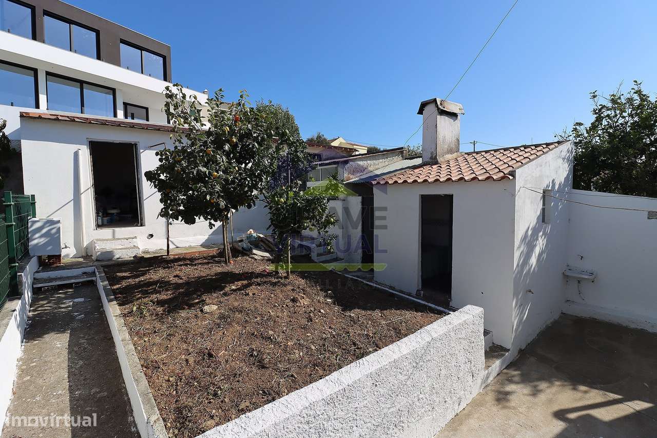 Moradia V3 com garagem e anexo  – Concelho Torres Vedras-34