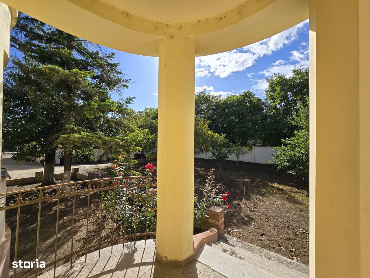 Cenad-Ultracentral-2 fronturi- Casa cu ahitectura deosebita - Imagine principală: 4/12