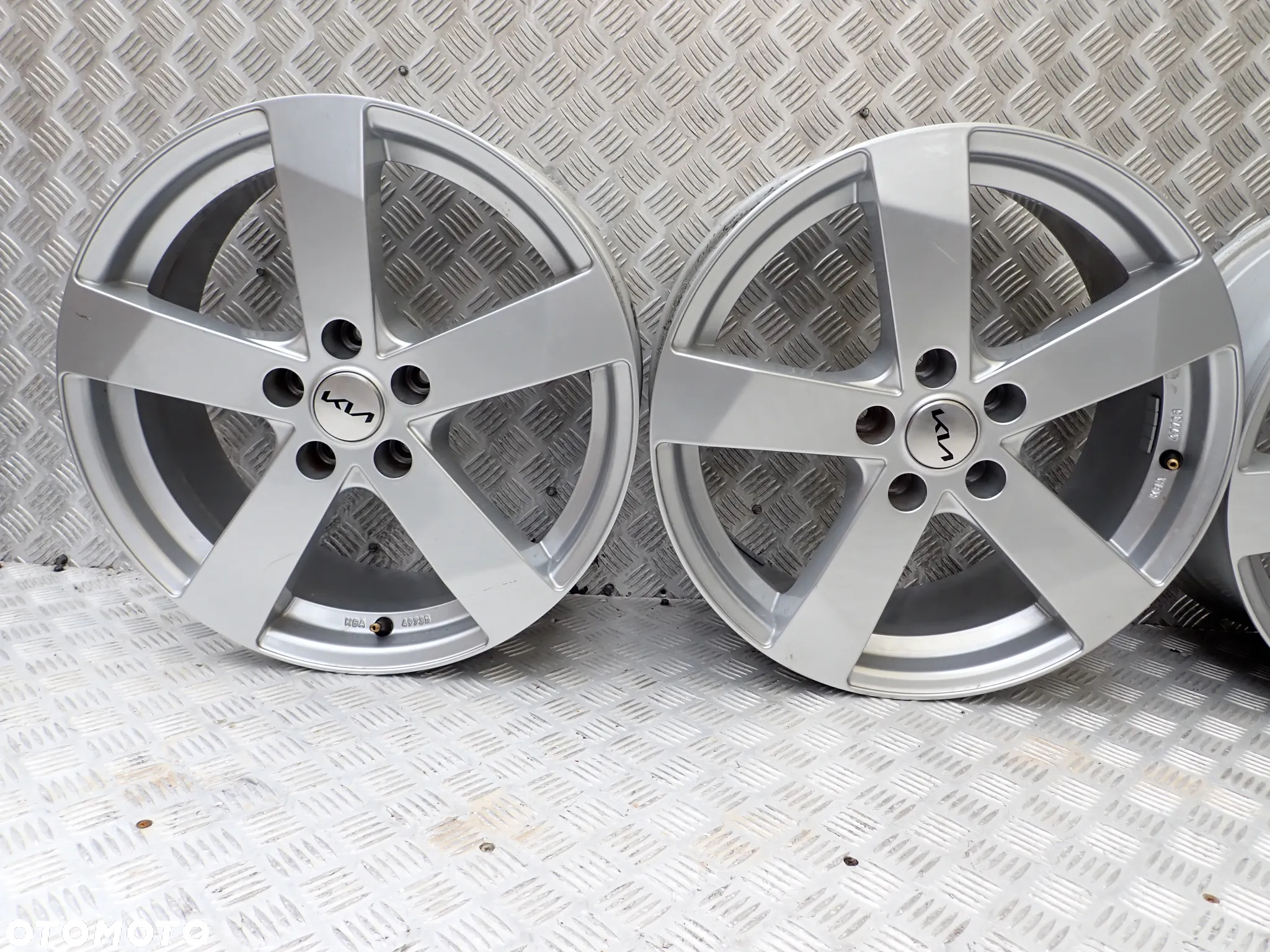 FELGI ALUMINIOWE KIA SPORTAGE 7,5X18 ET38 - 2