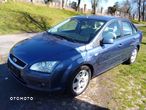 Ford Focus 1.6 Ghia - 2