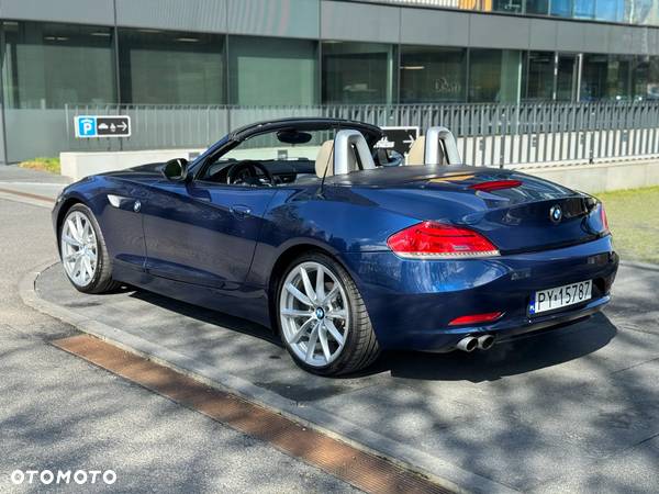 BMW Z4 sDrive30i - 10