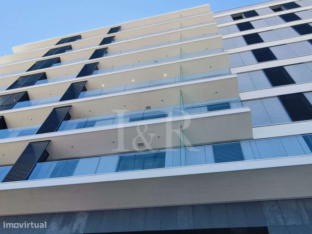 Apartamento T3 com varanda e estacionamento na Praça de Espanha, Li...-9