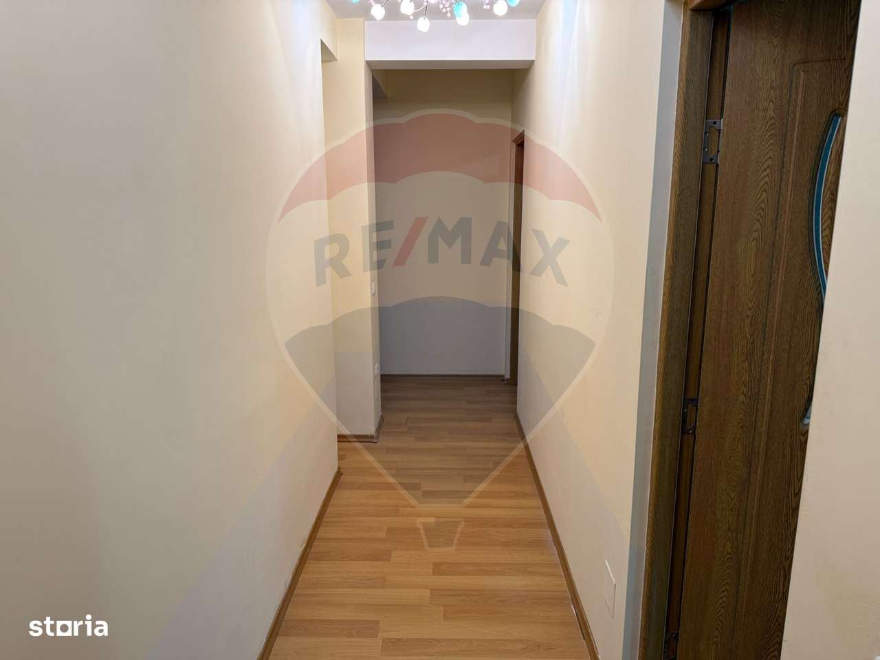 VANZARE Apartament cu 3 camere in zona Voluntari-3
