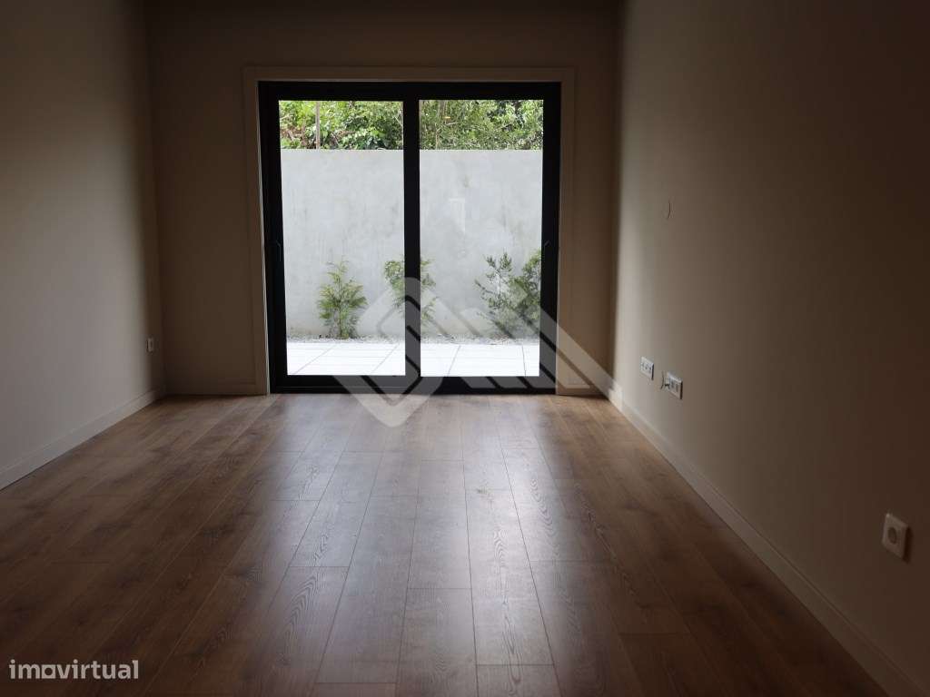 T1 com Jardim - Rotunda da Boavista / Casa da Música-1