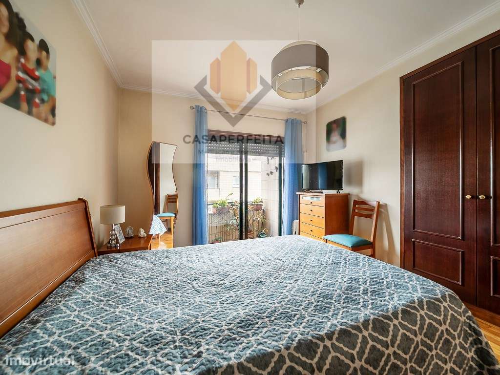 Apartamento T3 Como Novo com Varandas e Box - a 1500 metros da Prai...-24