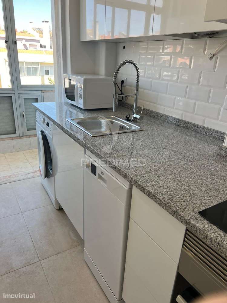 T2 renovado, equipado, Benfica, Lisboa. - Grande imagem: 3/26