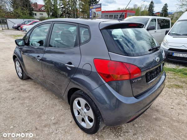 Kia Venga 1.4 CVVT Titanium Collection - 3