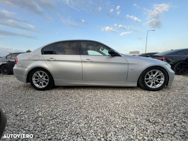 BMW Seria 3 320d DPF Aut. Edition Fleet Sport - 8