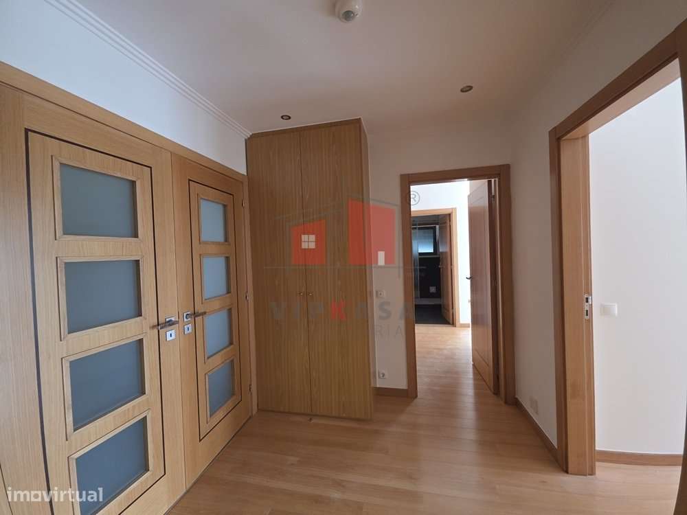 Apartamento T3+1 em Mafra-5