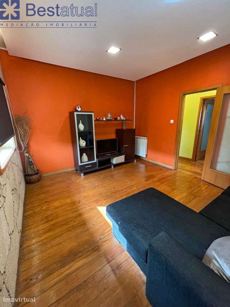 Moradia T4 Isolada - 5 min. Centro Sto. Tirso-40