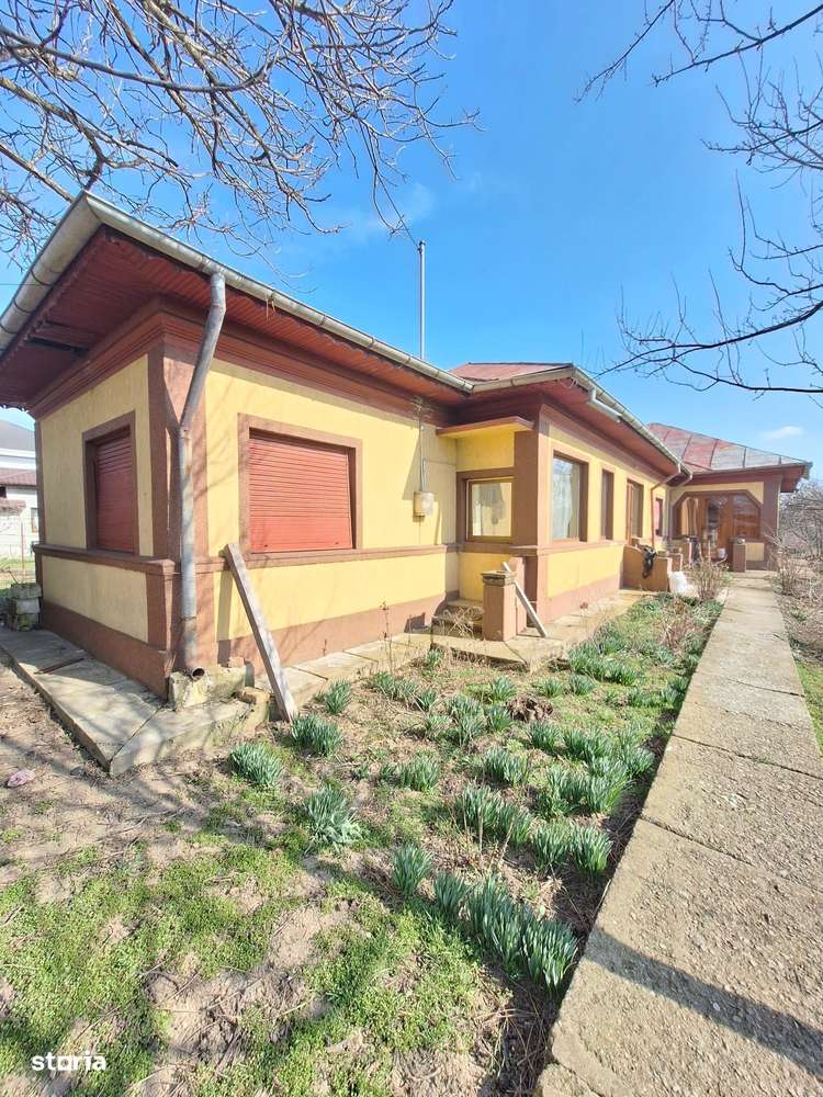 Casa 6 camere Frumusani teren 1341 mp caramida-19