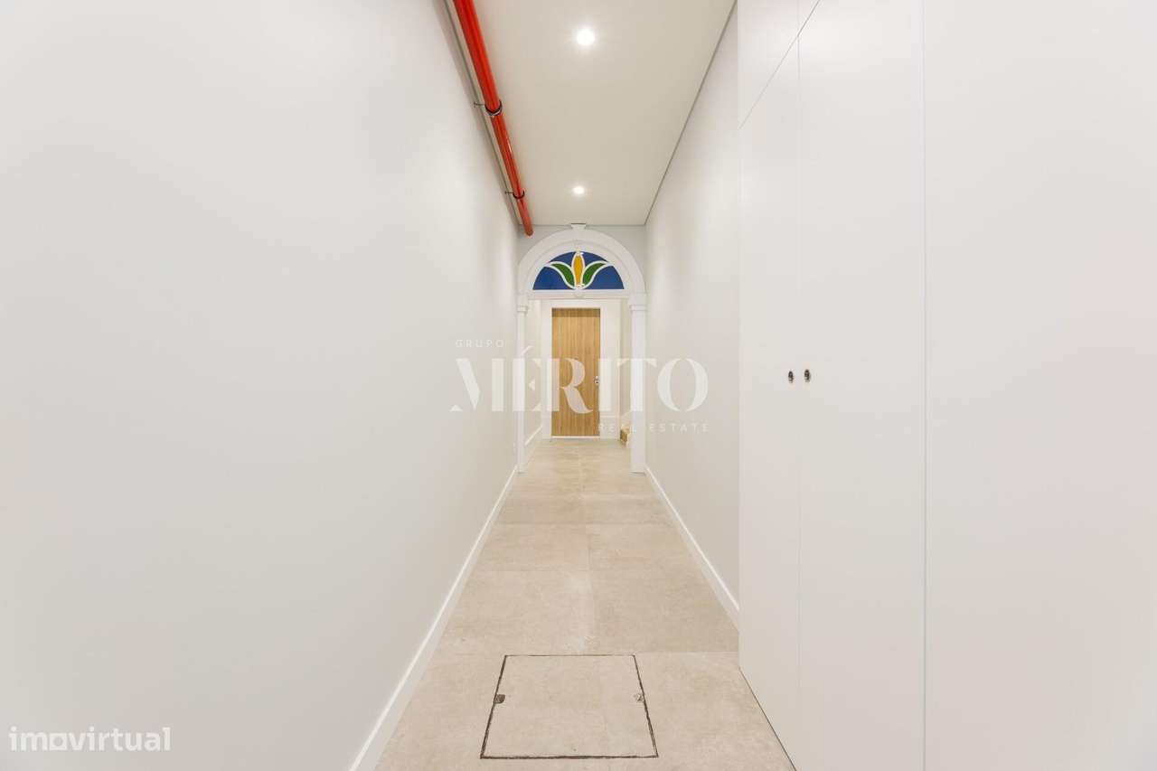 Apartamento T1+1  em prédio renovado na zona histórica de Braga - Grande imagem: 2/15