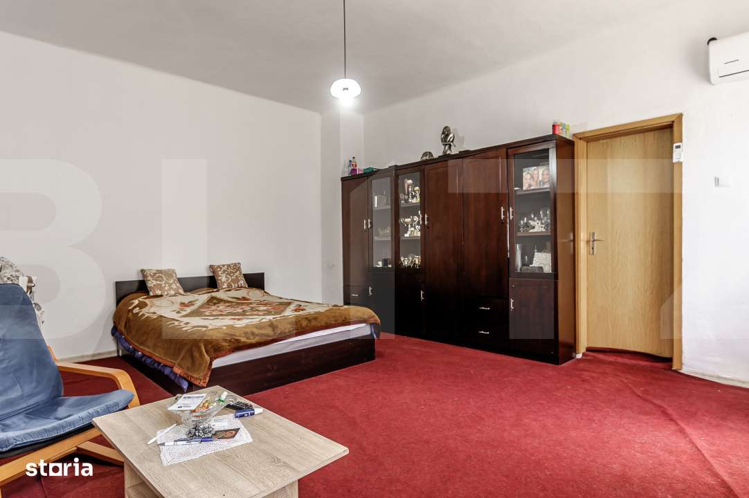 Casa de vanzare, 700 mp, teren de 1015 mp, strada Andrei Saguna - Imagine principală: 5/9