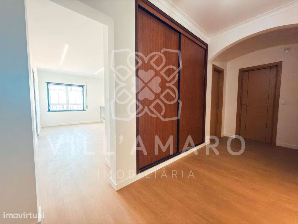 Excelente Apartamento T2 na Venda do Pinheiro com Parqueamento-4