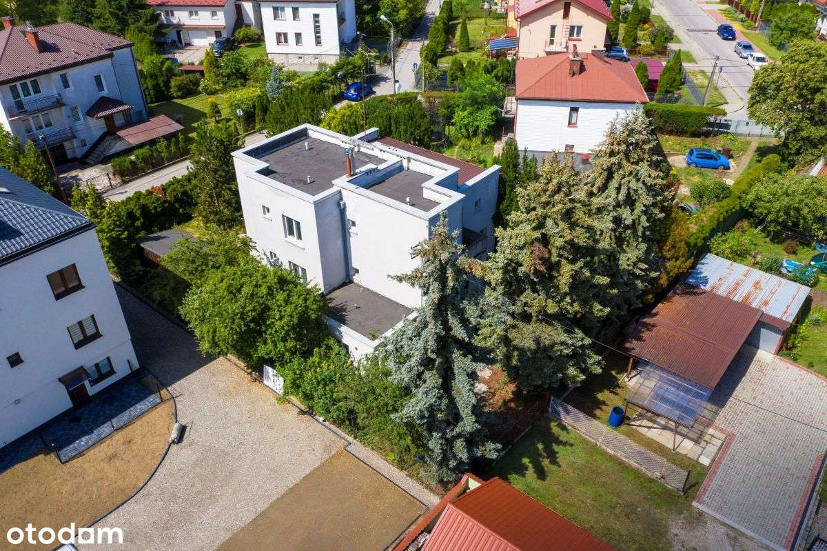 Dom o pow. ok. 150m w ŚCISŁYM CENTRUM Mielca! - Pełny obrazek: 3/16