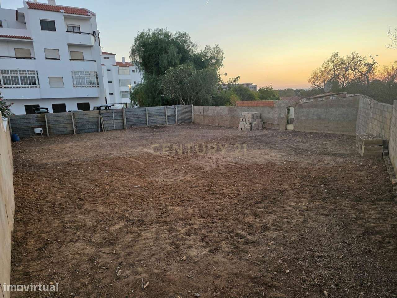 Terreno Urbano em Portimão - Oportunidade Pré-Construção - Grande imagem: 4/6