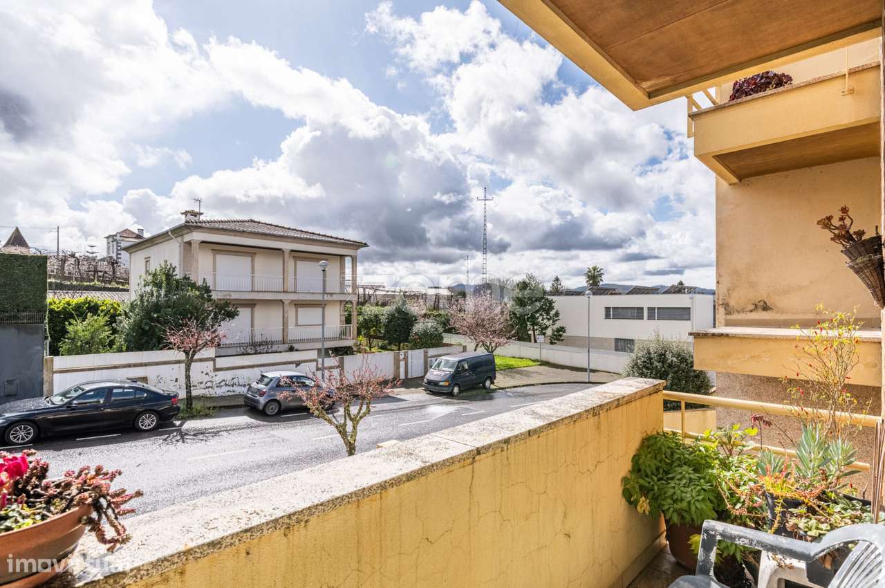 Moradia T4 com Suíte em Dume-7