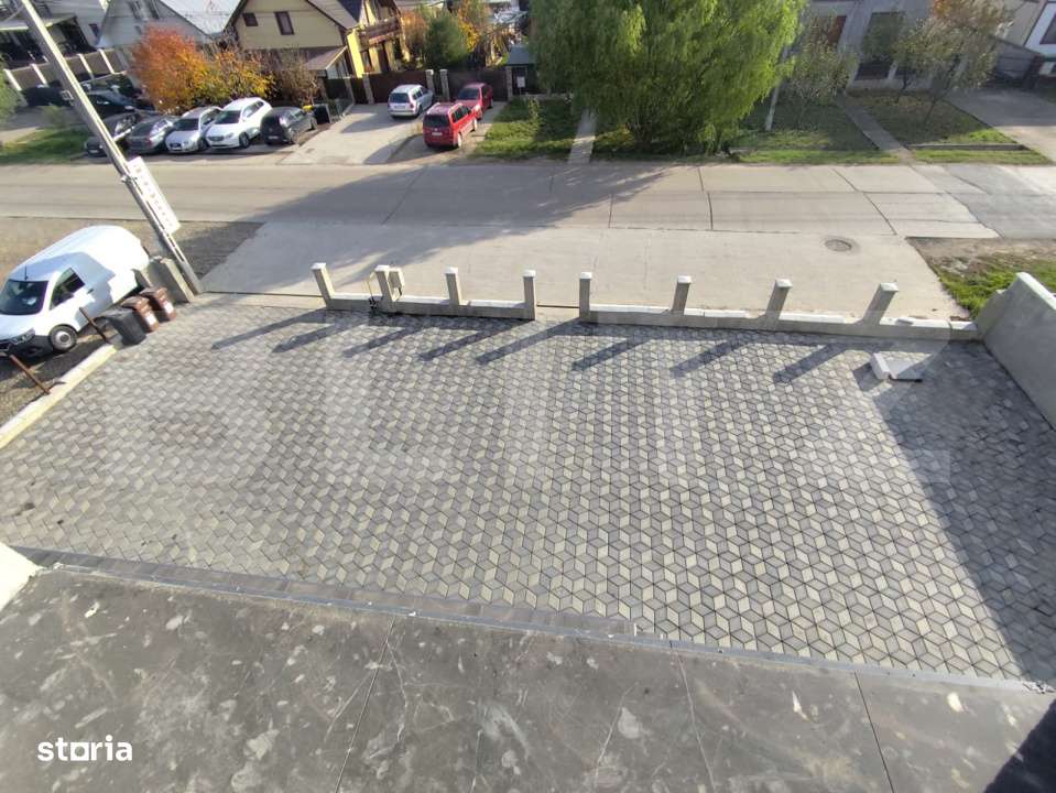 Cladire mixta, magazin, bar, spatiu birouri, Letcani - Imagine principală: 4/19