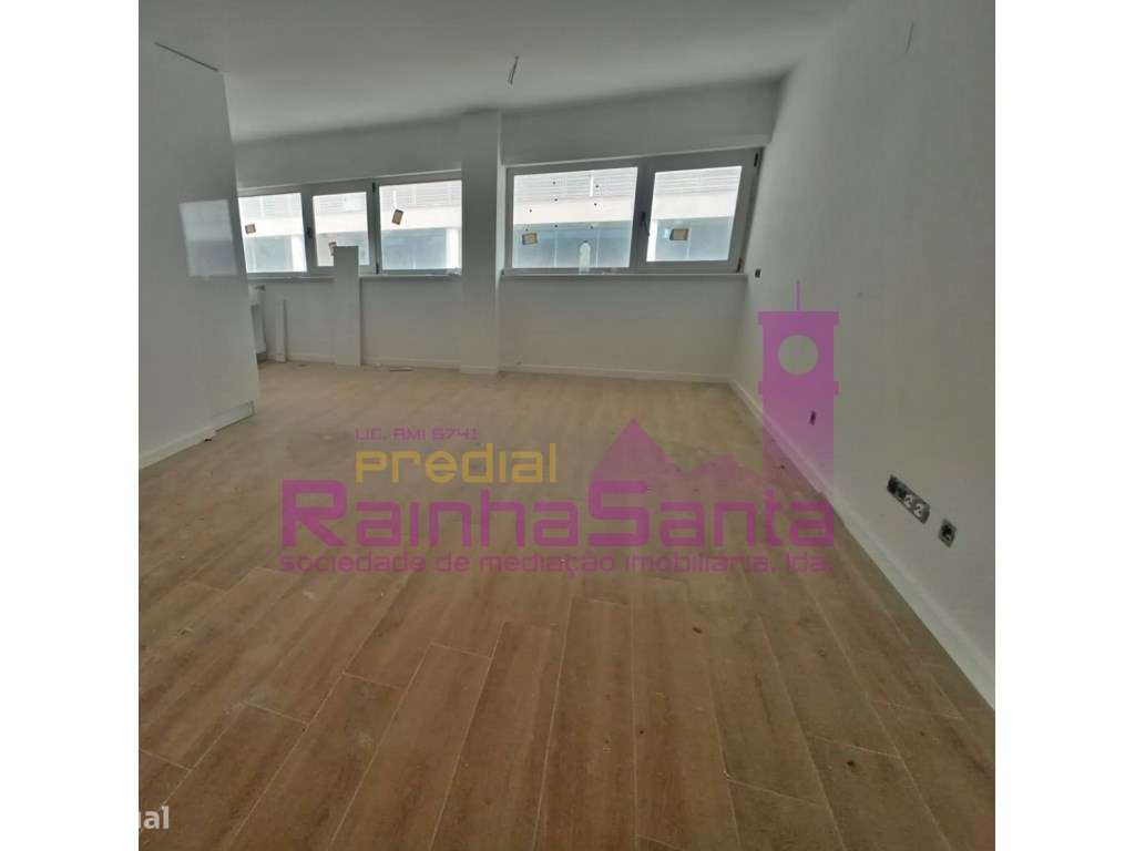 Apartamento em construção junto à Praia da Figueira da Foz - Grande imagem: 2/11