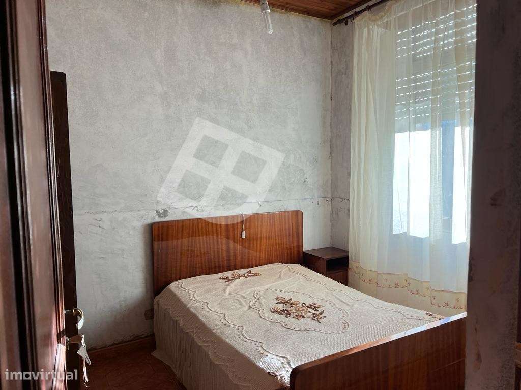Moradia T4 p/remodelar Centro de Ílhavo - Grande imagem: 5/14