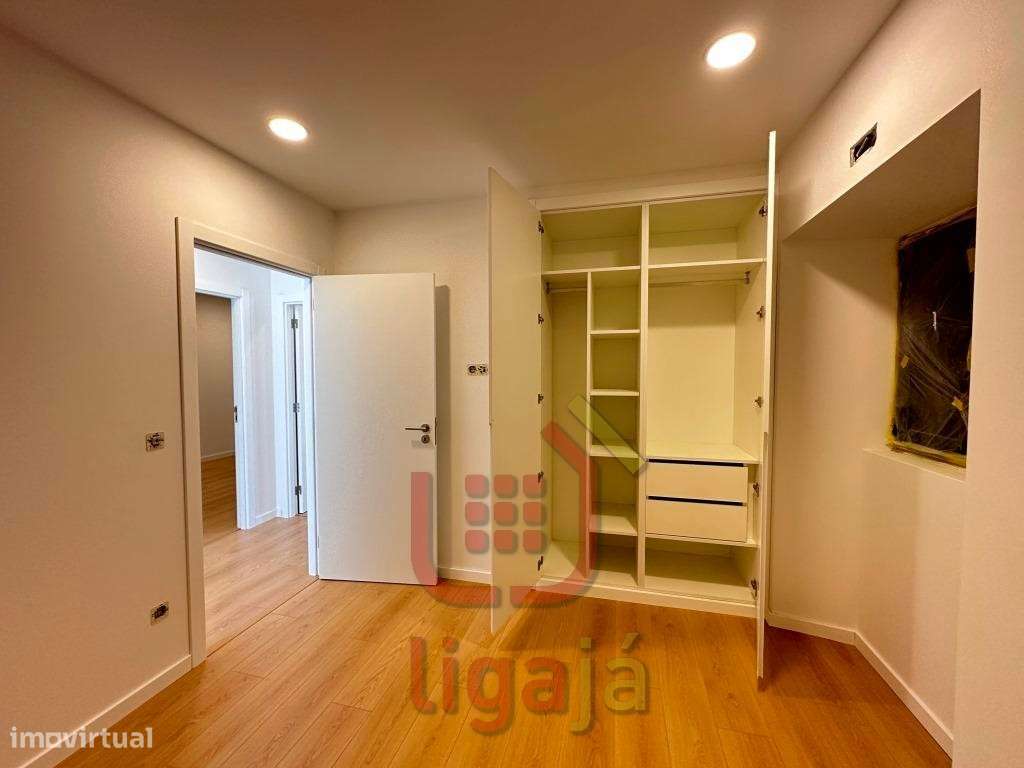Moradia T4 de Excelência em Ourém-13