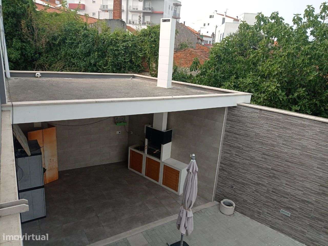 Moradia T3+1 no centro de Pataias-50