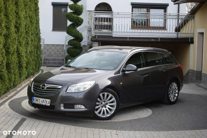 Opel Insignia - 1