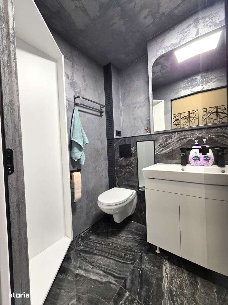 Rezervat Apartament 2 camere transformat in 3 de vanzare Tractorul-18