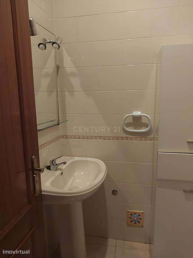 Escritorio / apartamento T1 no centro Marinha Grande - Grande imagem: 5/5