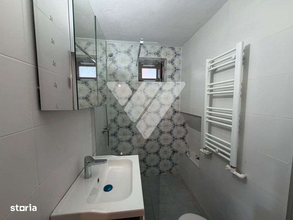 Casa 54 mp in Cristian cu teren de 1400 mp in renovare - Imagine principală: 4/10