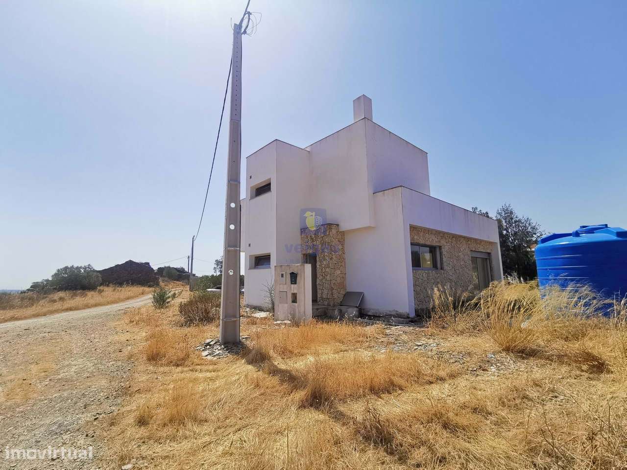 Moradia Nova a Estrear com 130m2 em Lote de 435m2, situada a 12kms a N - Grande imagem: 5/53