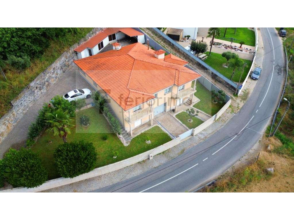 Magnífica Moradia, em zona tranquila-52