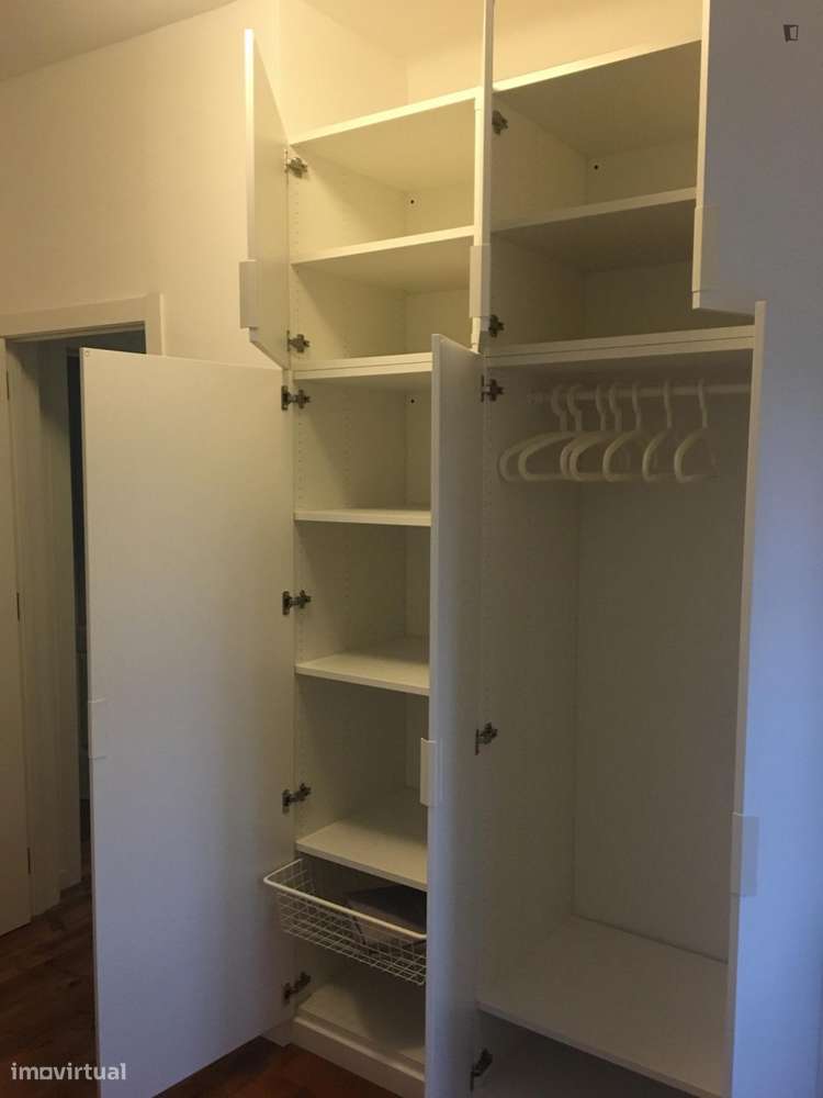 Quarto - localizado em Pontinha Lisbon - Grande imagem: 3/25