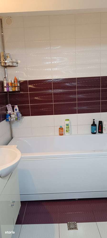 Apartament 3 camere, bloc constructie noua - etaj 1 - Bradet - Imagine principală: 4/10