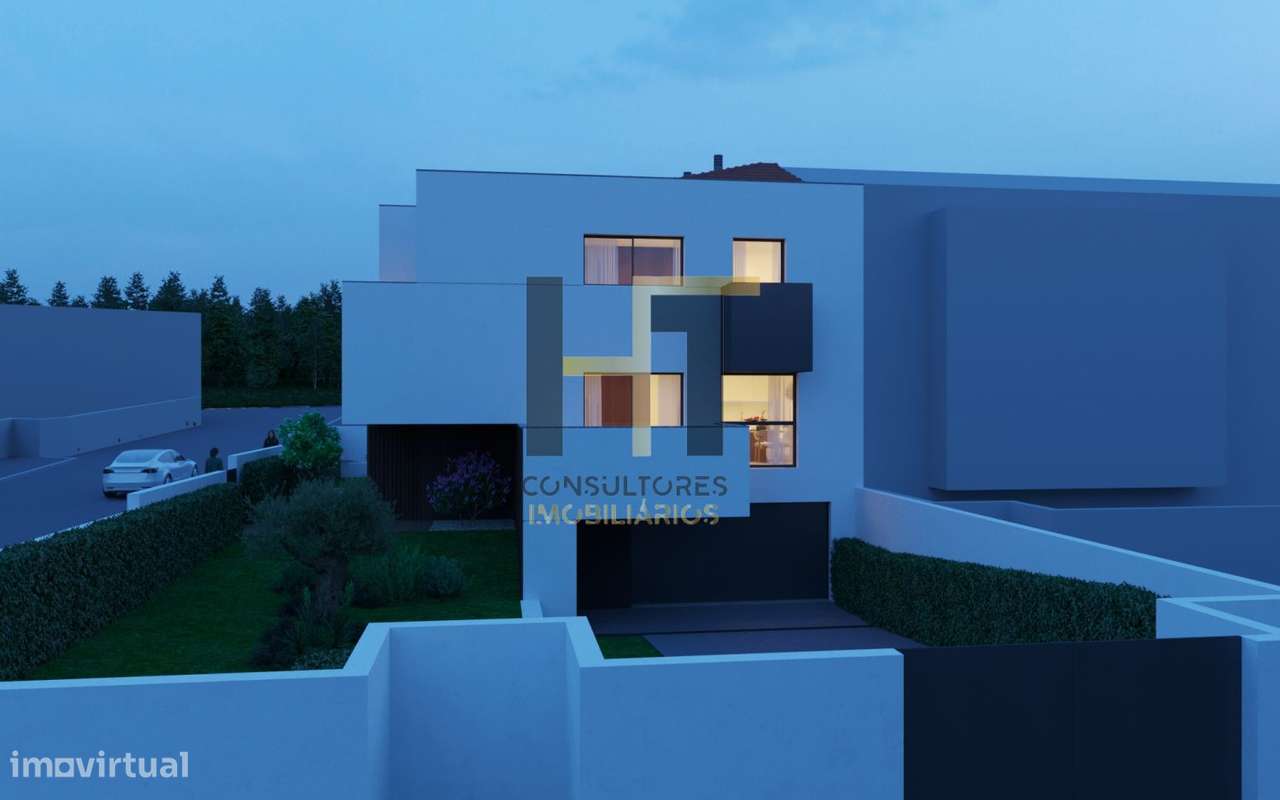 Moradia T3 | 235m² de Logradouro + Possibilidade de Piscina | Varanda-30