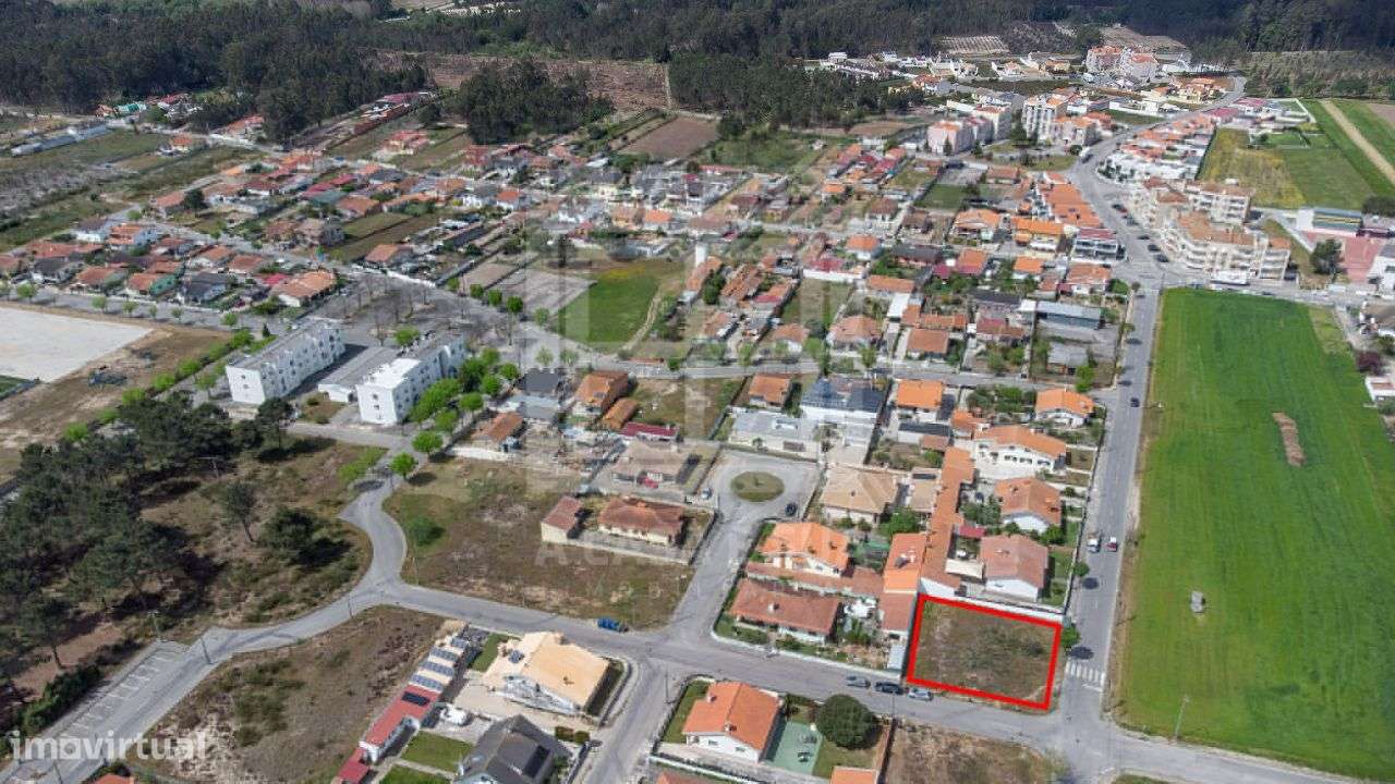 Terreno com projeto aprovado em Válega - Grande imagem: 3/11