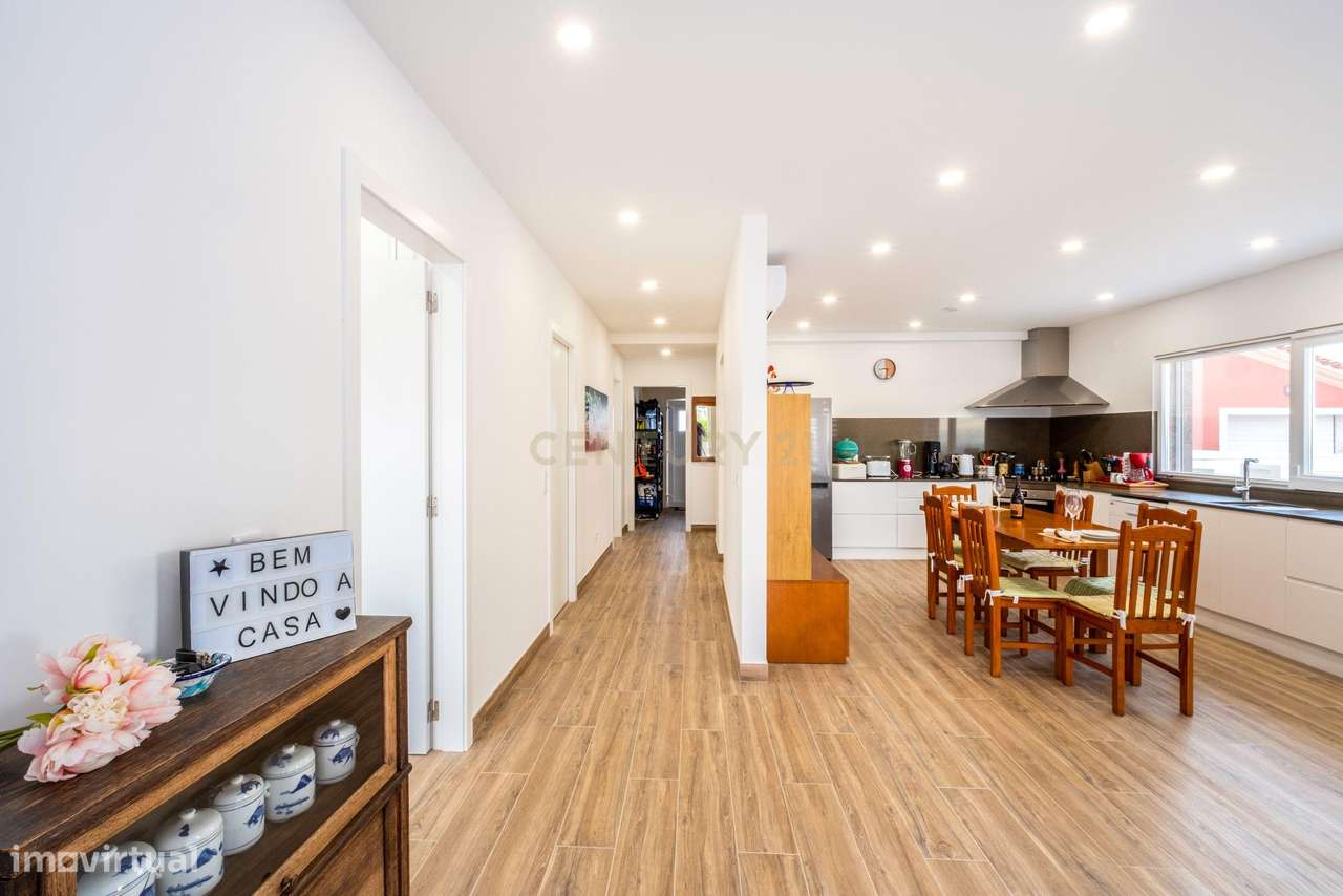 MORADIA ISOLADA TÉRREA T3 COM PISCINA AQUECIDA - ASSENTA (São Pedro d-9