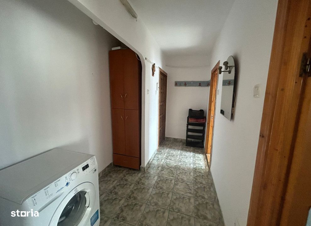 Apartament  2 camere Podu Ros , 50 metri, etaj 3 Cod:154284