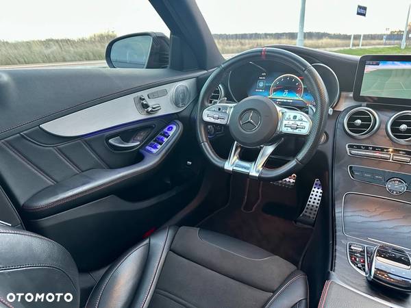 Mercedes-Benz Klasa C AMG 43 4Matic 9G-TRONIC - 25