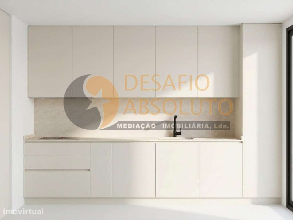 Apartamento T3+2 Duplex c/ Parqueamento. Montijo-3