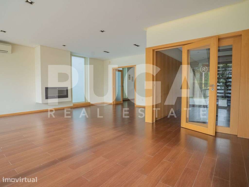 Moradia T3 Transformada em T4 com 4 Suites e Garagem para 5 Carros ...-5