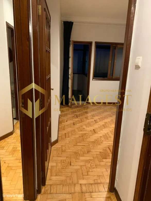 Apartamento T2 mobilado e equipado com 2 varandas - Grande imagem: 2/17