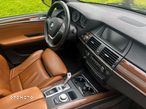 BMW X5 4.8i xDrive - 25