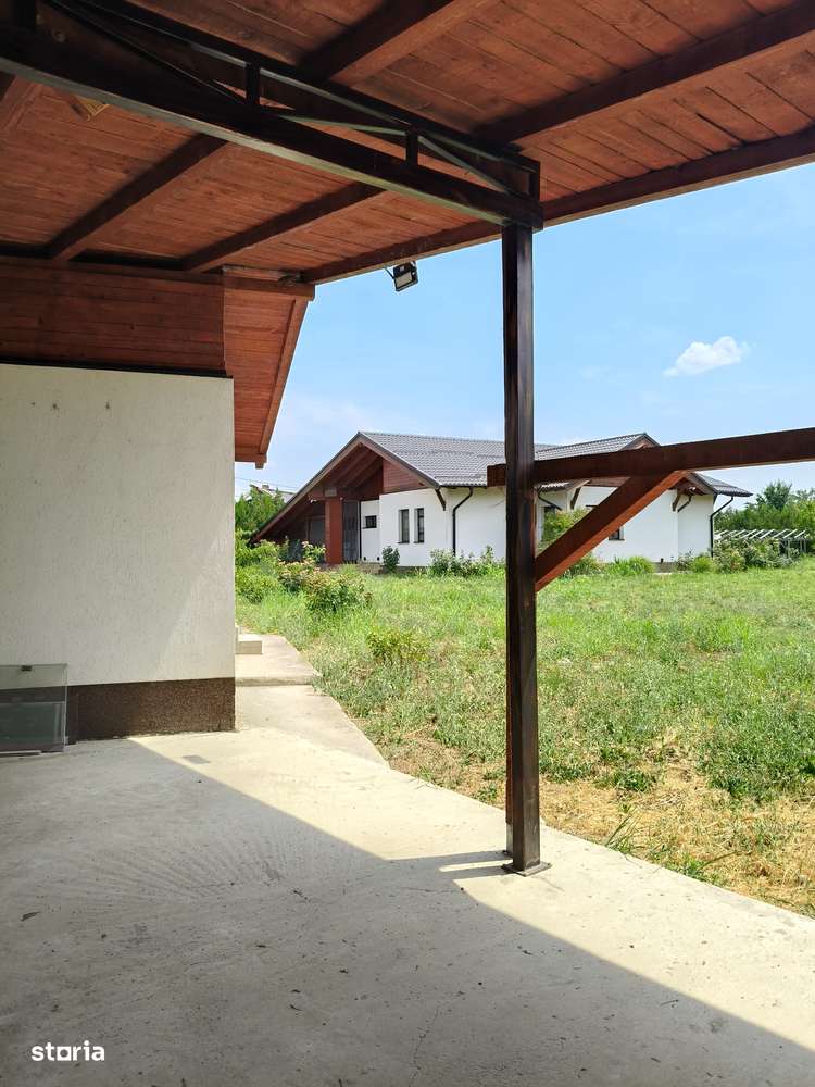 Valea Calugareasca-Radila-Casa de locuit deosebita-7