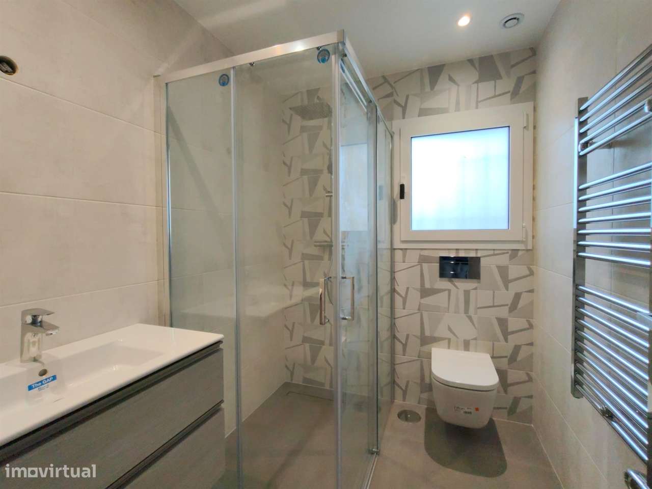 Moradia T3 / Nova / Terreno / Churrasqueira / Ar condicionado / Santa-7