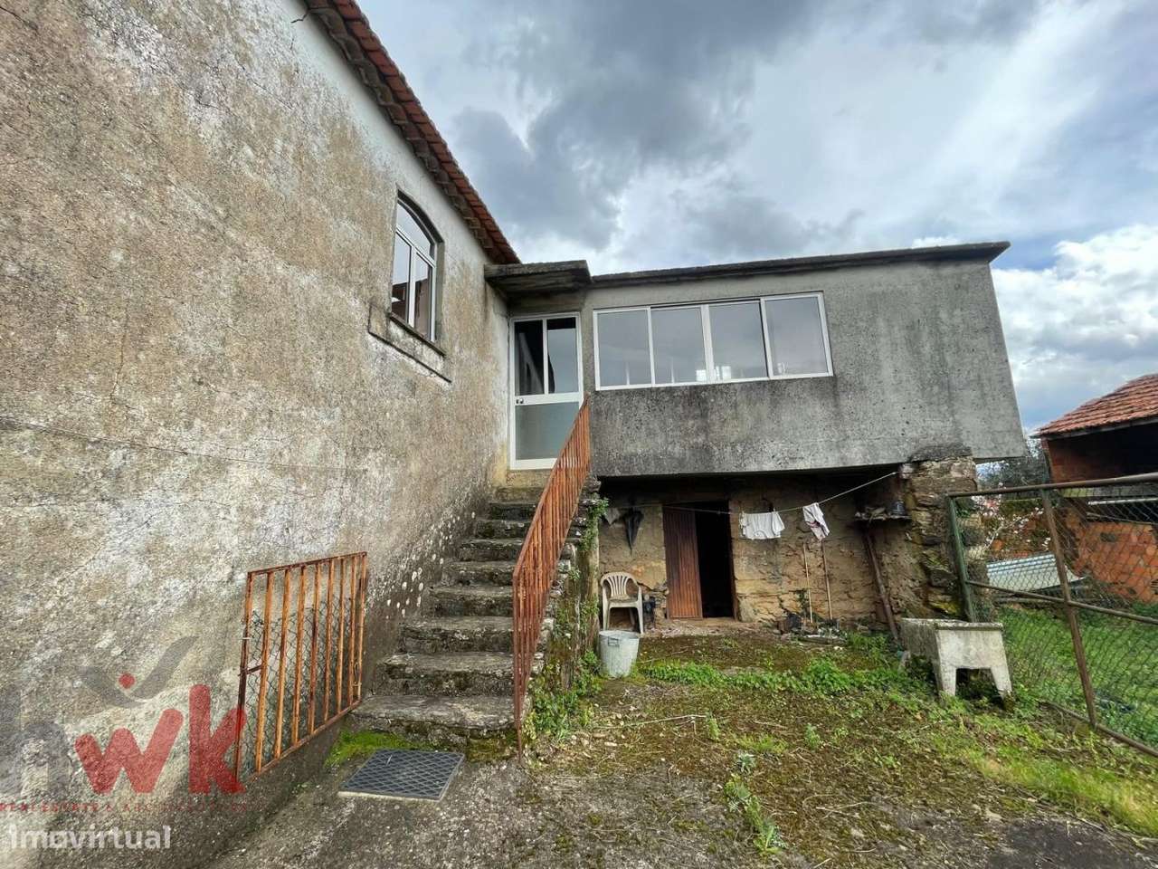 Moradia T4 com terreno com vista para o Rio Alva-16