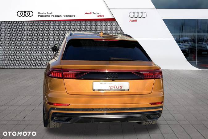 Audi Q8 - 8