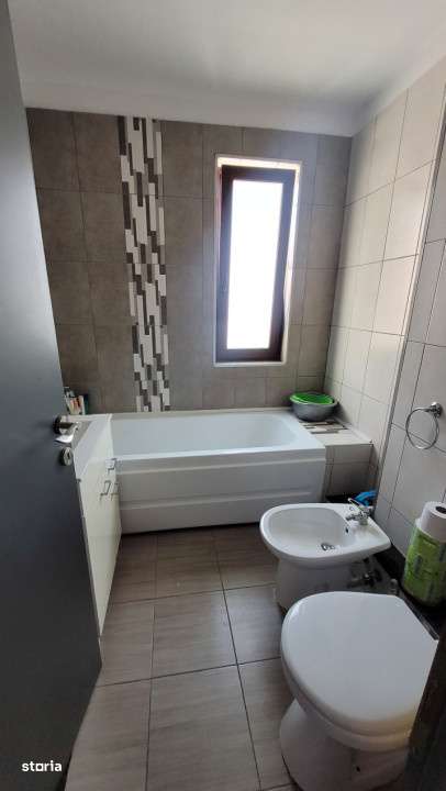 Apartament 3 Camere, 2 Bai, 71mp, Etaj Intermediar, Zona Subcetate - Imagine principală: 5/6