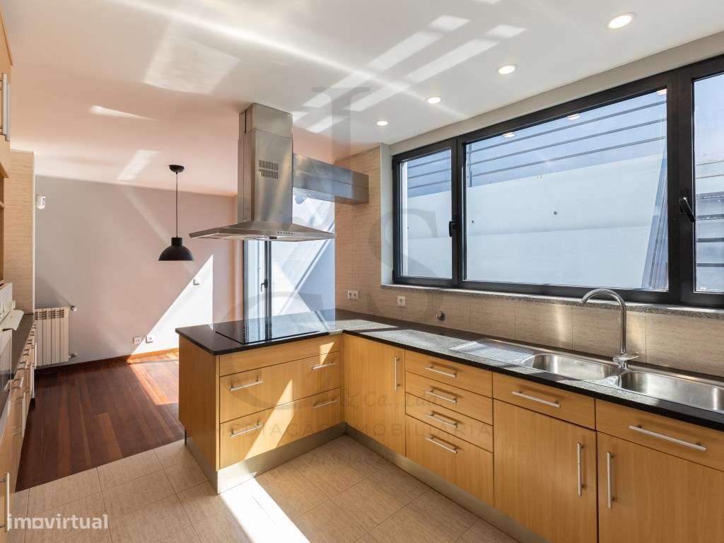 Moradia T4+T2 R/C Independente Gondomar - Possibilidade Permuta-30